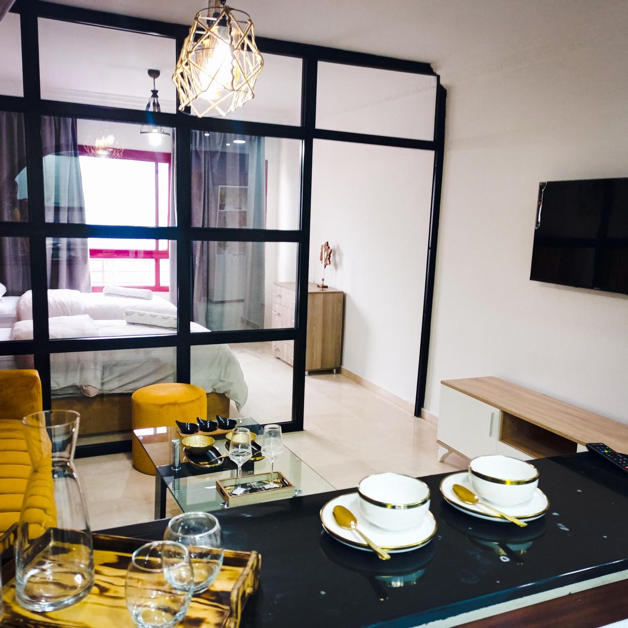 Moderne Appartement Au Plein Centre-Ville En Face Hilton & La Gare De Train Tgv Avec Climatisation タンジェ エクステリア 写真