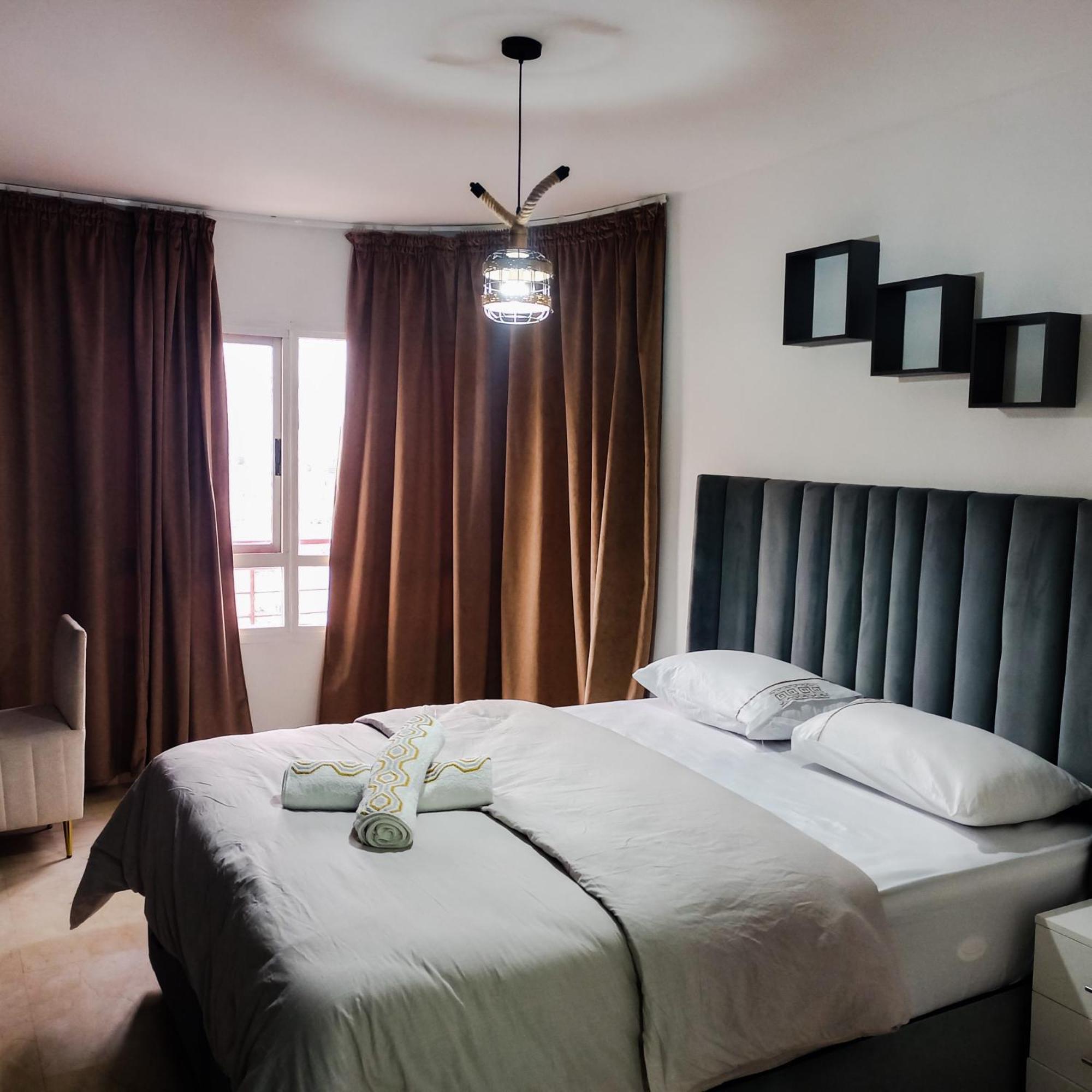 Moderne Appartement Au Plein Centre-Ville En Face Hilton & La Gare De Train Tgv Avec Climatisation タンジェ エクステリア 写真