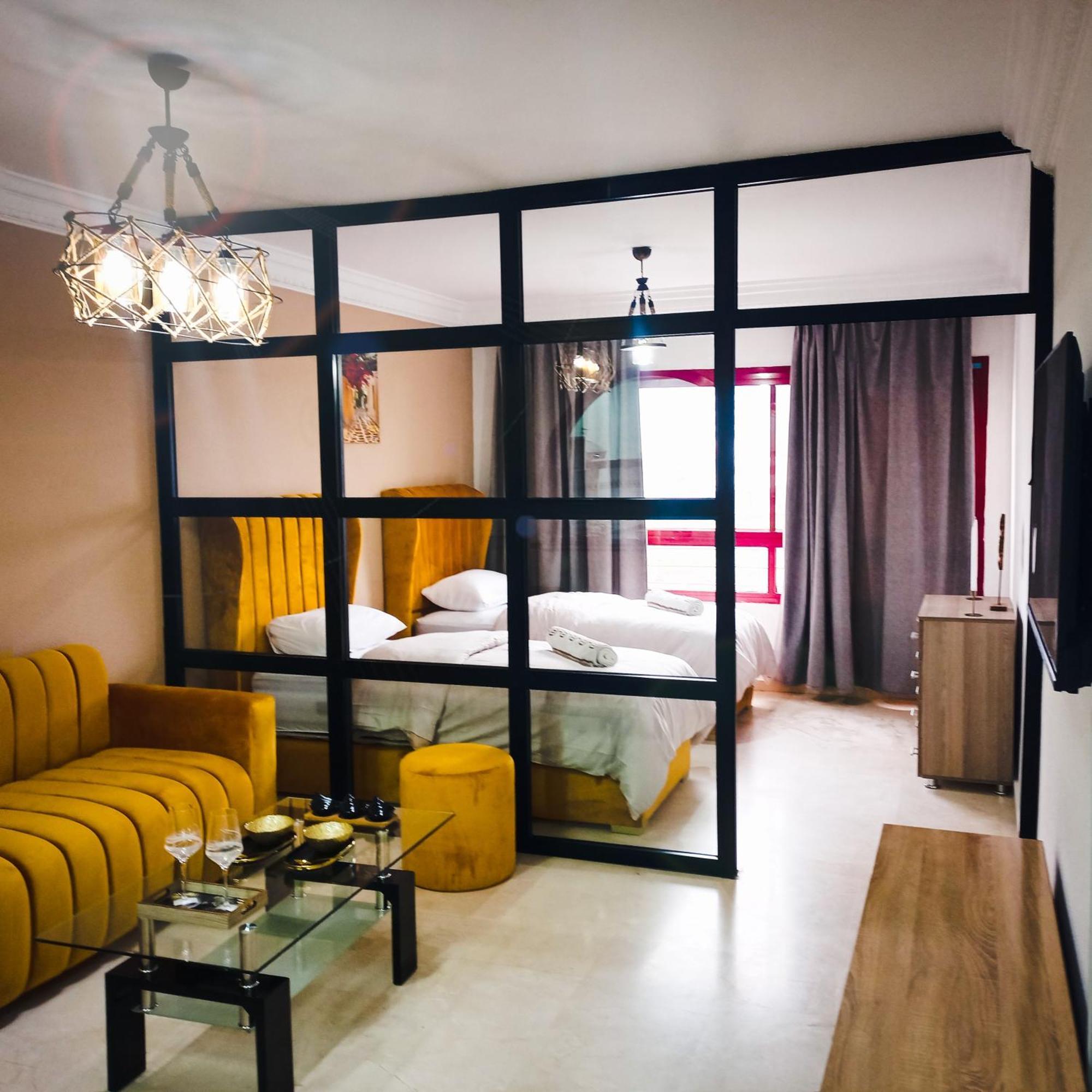 Moderne Appartement Au Plein Centre-Ville En Face Hilton & La Gare De Train Tgv Avec Climatisation タンジェ エクステリア 写真